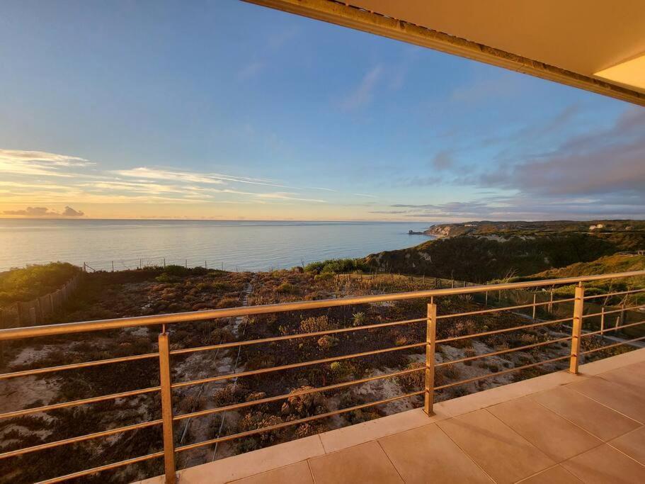 Apartamento Nazare Uninterrupted Views And Sounds Of The Sea Pataias Exterior foto