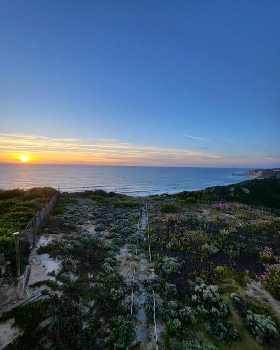 Apartamento Nazare Uninterrupted Views And Sounds Of The Sea Pataias Exterior foto